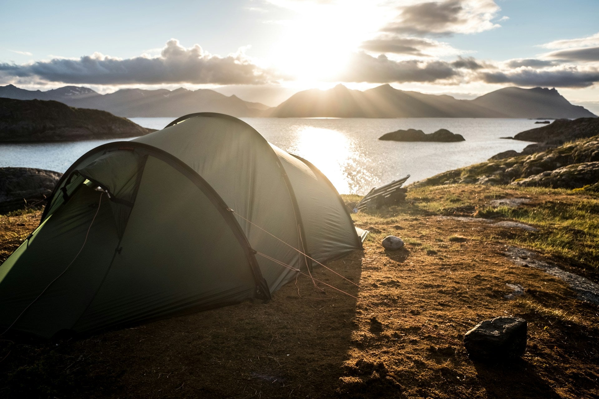 Tentes et abris : Camping et randonnée