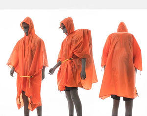 Poncho de pluie / tarp multifonction en Nylon ultraléger 15D imperméable pour la randonnée "FLAME'S CREED - Hiking Poncho" - Planète Rando