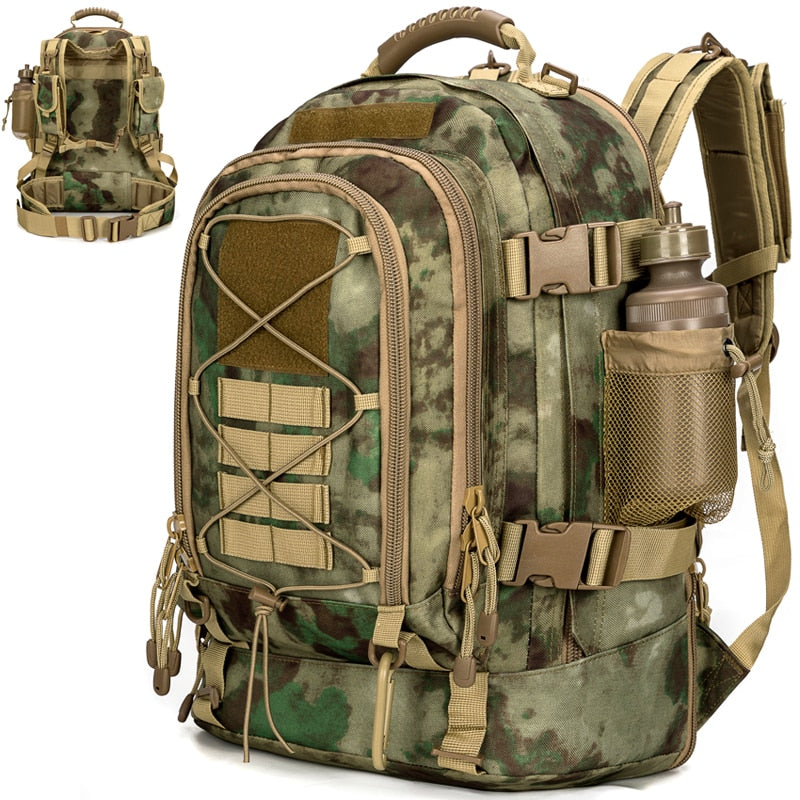 Un sac à dos outdoor camouflage avec une gourde pour rando : Un Sac à dos militaire tactique 60L avec passant MOLLE "LQArmy - LQ Tactical series" avec une gourde pour rando par LQARMY.