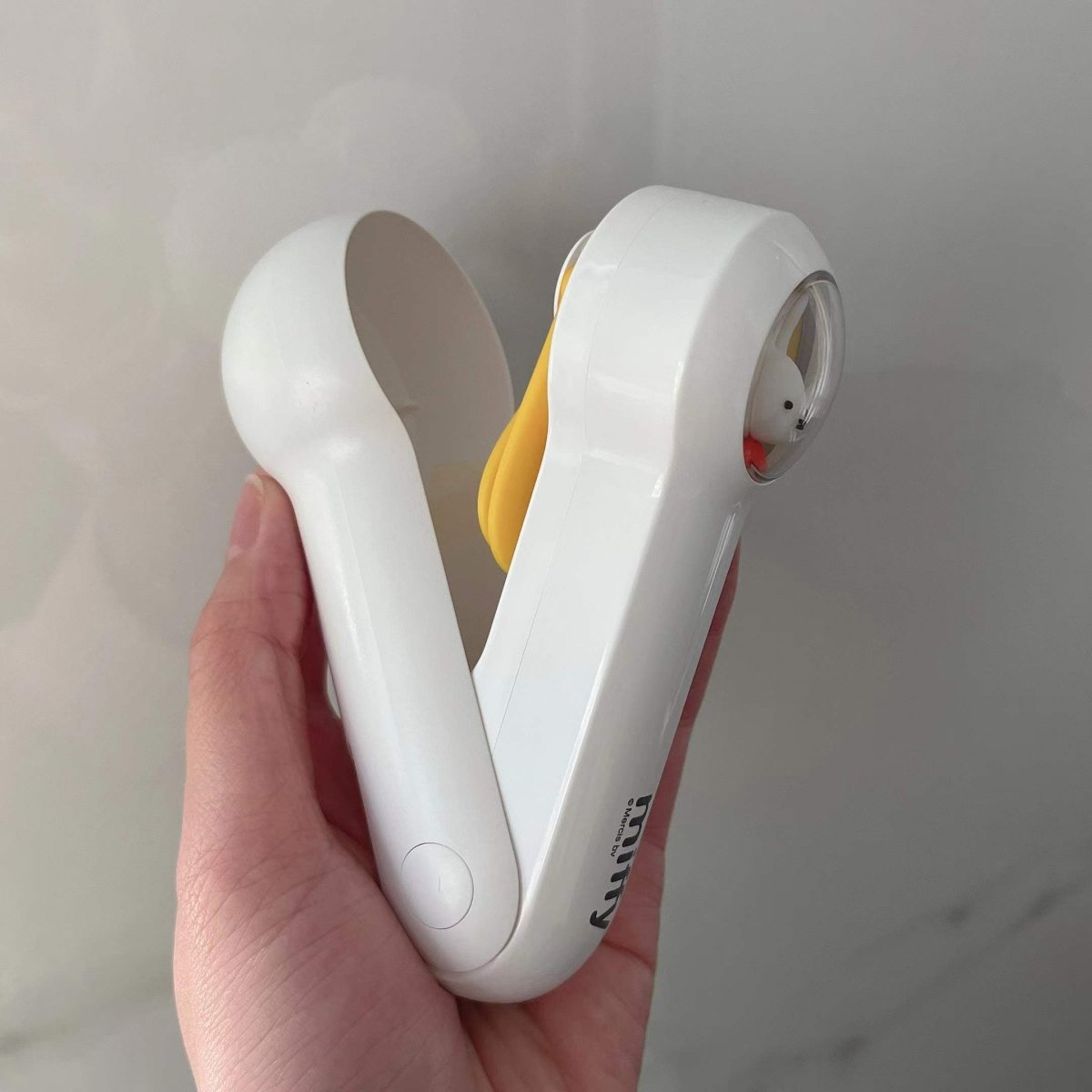 Mini-ventilateur portable et pliable avec chargeur USB et lumière "Miffy - MF04" - | Planète Rando