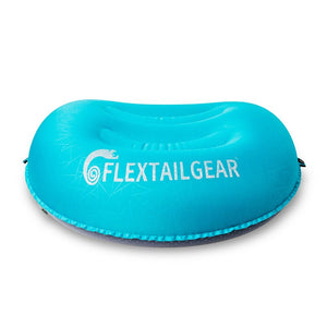 Oreiller gonflable ultraléger & ergonomique 105g "FLEXTAILGEAR - Outdoor pillow" - Bleu clair | Planète Rando